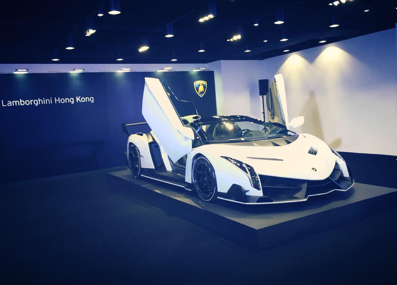 Illustration for article titled One Of The $4.6M Lamborghini Veneno Roadsters Just Landed In Hong Kong